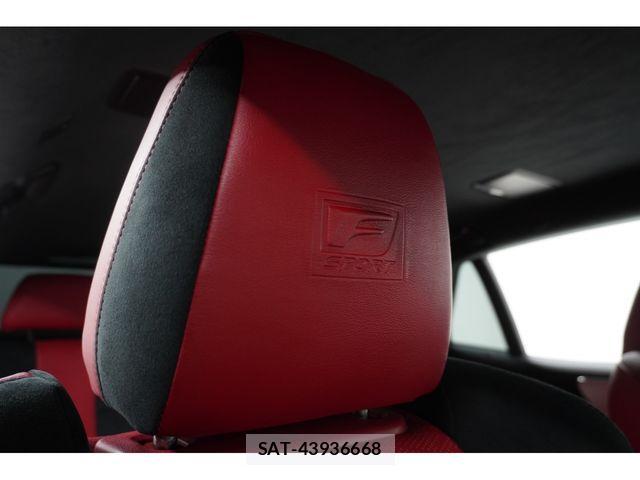 Lexus LS 2020-02 3934679-14