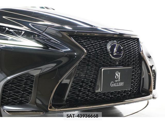 Lexus LS 2020-02 3934679-26