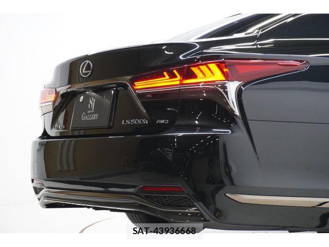 Lexus LS 2020-02 3934679-27