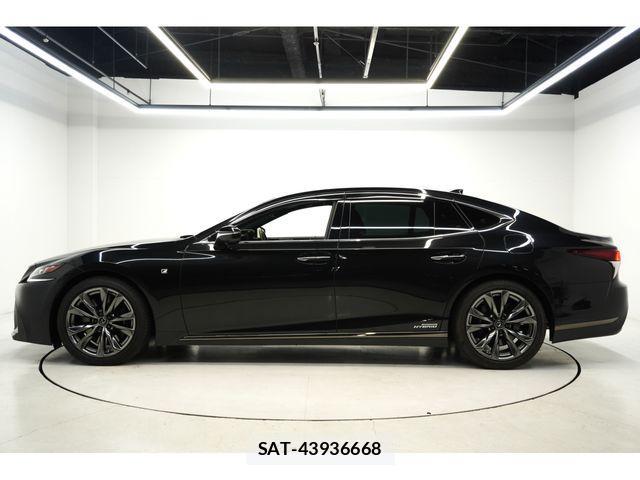 Lexus LS 2020-02 3934679-6