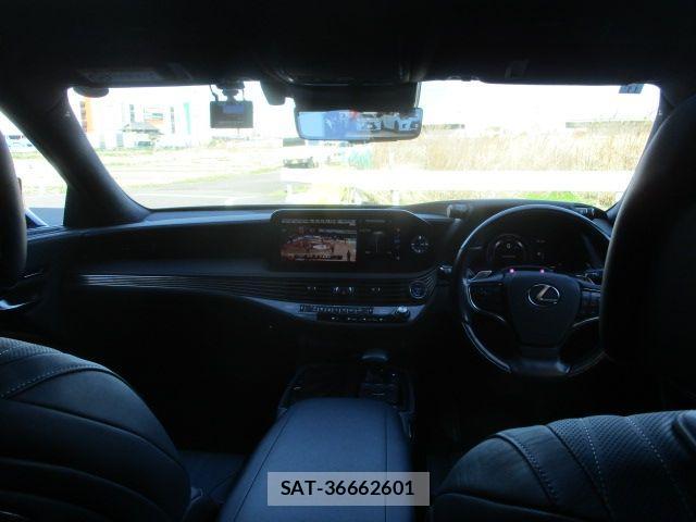Lexus LS 2021-11 4110231-12