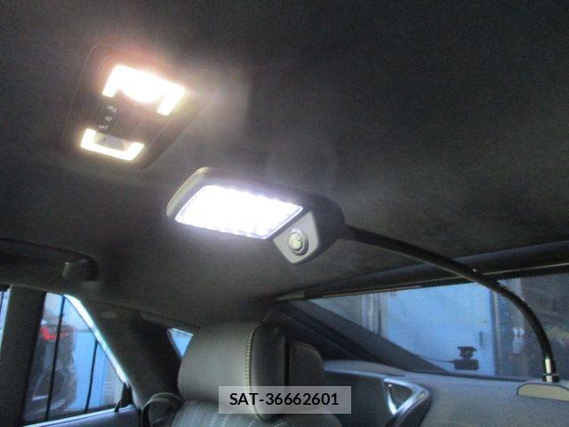 Lexus LS 2021-11 4110231-13