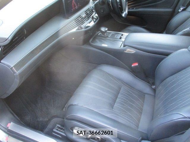 Lexus LS 2021-11 4110231-16