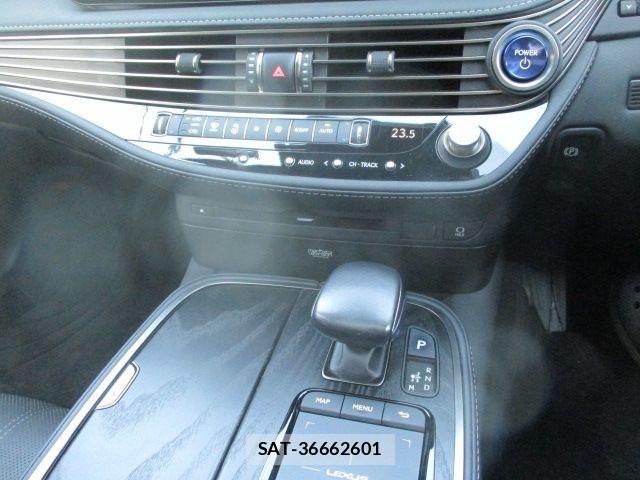 Lexus LS 2021-11 4110231-23