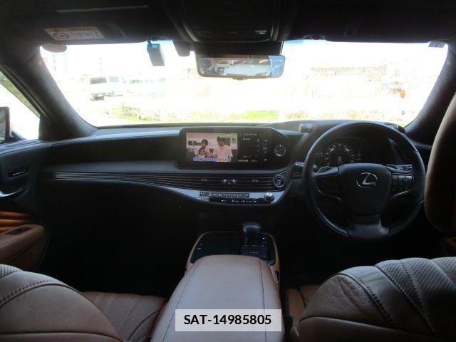 Lexus LS 2021-01 4595502-11