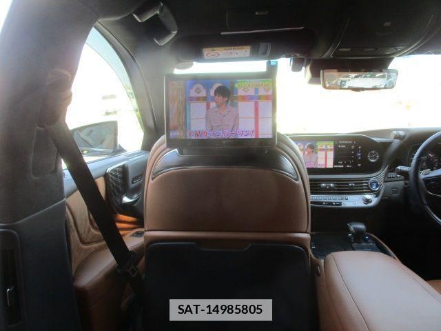 Lexus LS 2021-01 4595502-12