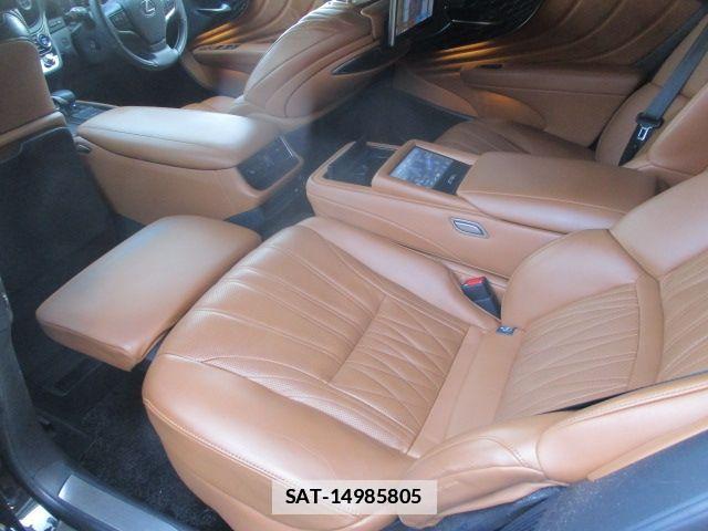Lexus LS 2021-01 4595502-13