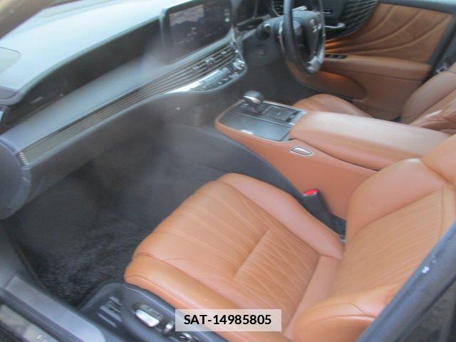 Lexus LS 2021-01 4595502-17