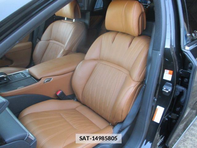 Lexus LS 2021-01 4595502-18