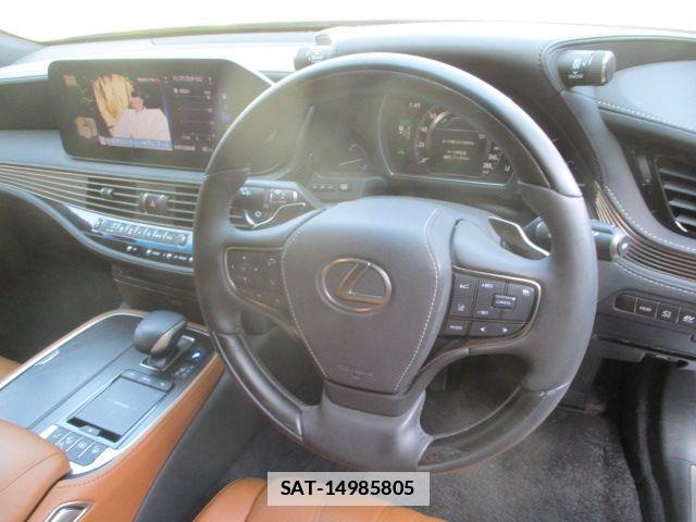 Lexus LS 2021-01 4595502-21