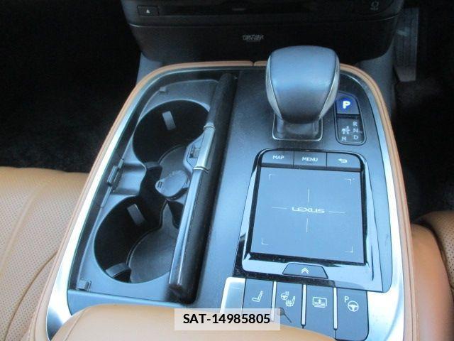 Lexus LS 2021-01 4595502-23