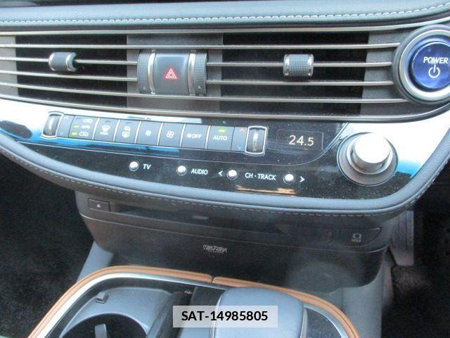 Lexus LS 2021-01 4595502-24