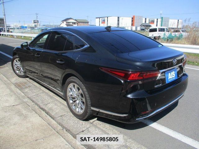 Lexus LS 2021-01 4595502-2