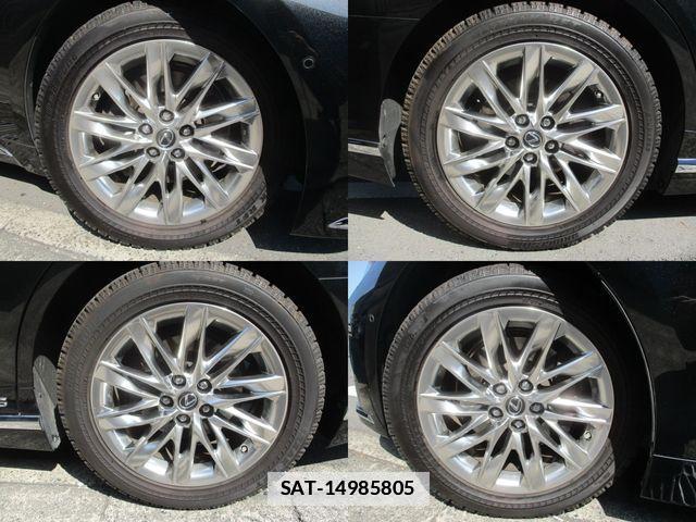 Lexus LS 2021-01 4595502-6