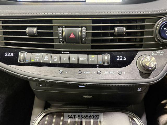 Lexus LS 2018-03 4595507-22