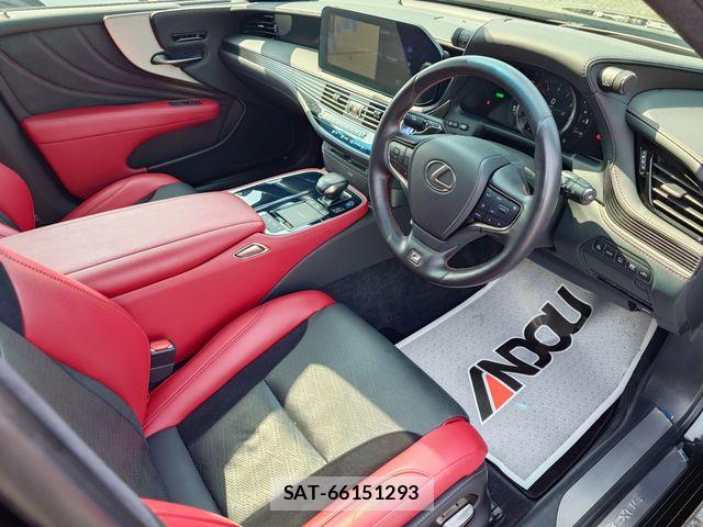Lexus LS 2021-04 5870935-10