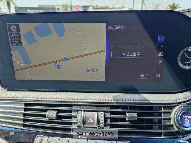 Lexus LS 2021-04 5870935-15