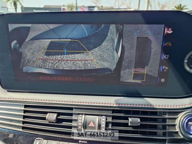 Lexus LS 2021-04 5870935-16