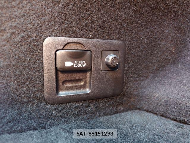 Lexus LS 2021-04 5870935-26