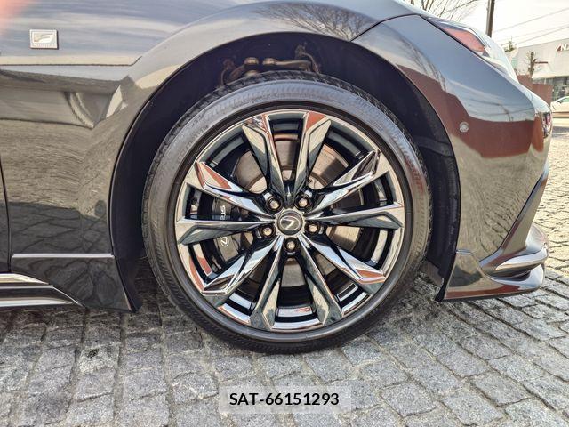 Lexus LS 2021-04 5870935-7