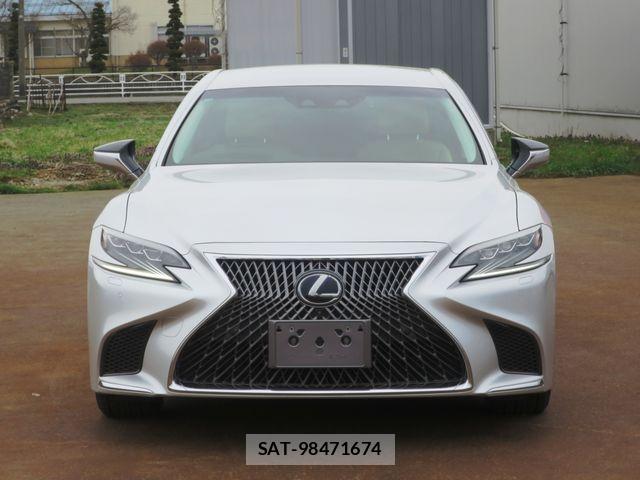 Lexus LS 2018-04 6011660-1