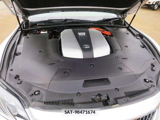 Lexus LS 2018-04 6011660-25