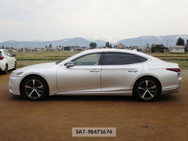 Lexus LS 2018-04 6011660-4