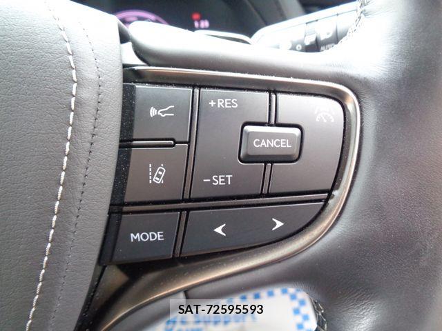 Lexus LS 2021-10 6216400-19