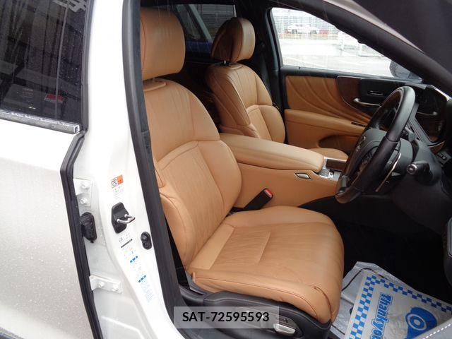 Lexus LS 2021-10 6216400-7