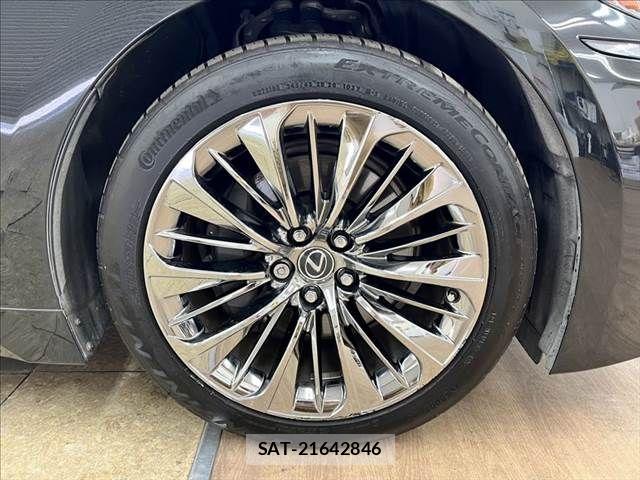 Lexus LS 2017-12 6245195-12