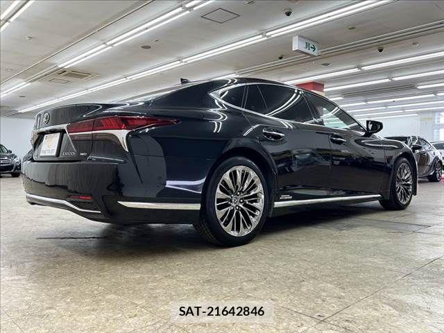 Lexus LS 2017-12 6245195-17