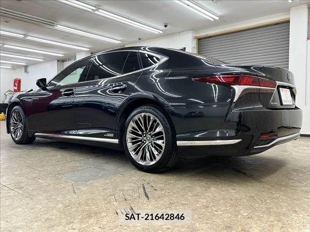 Lexus LS 2017-12 6245195-18