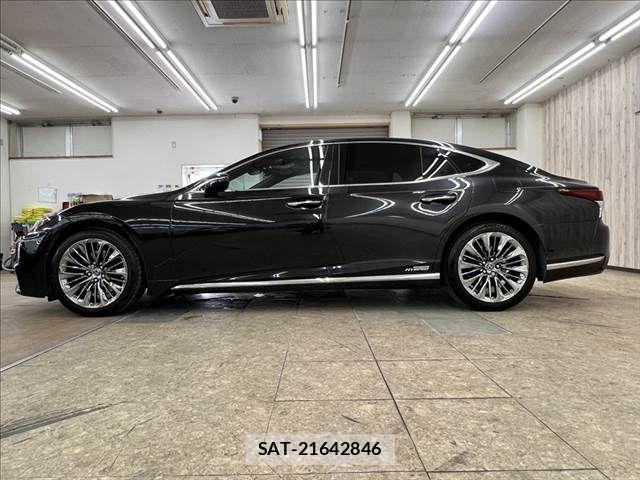 Lexus LS 2017-12 6245195-19