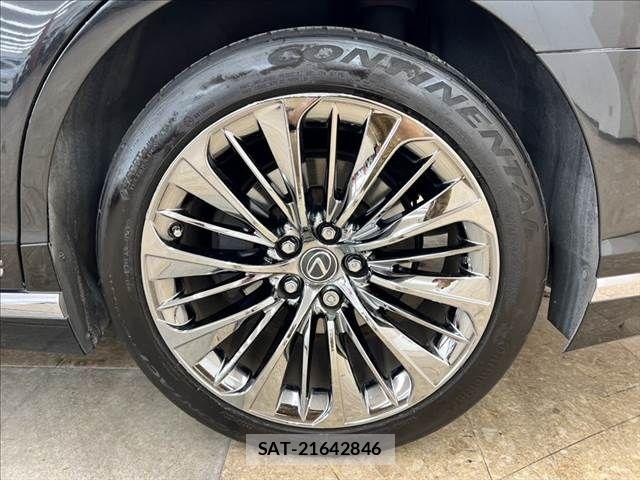 Lexus LS 2017-12 6245195-25