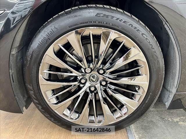 Lexus LS 2017-12 6245195-26