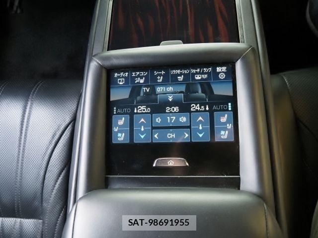 Lexus LS 2019-04 6526536-12