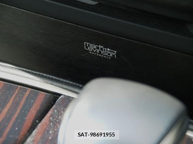 Lexus LS 2019-04 6526536-20