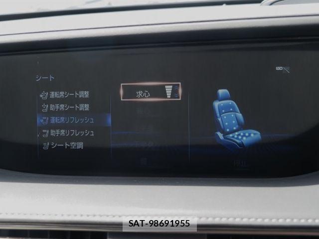 Lexus LS 2019-04 6526536-26