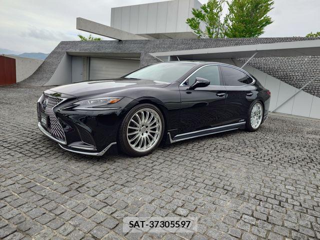 Lexus LS 2017-12 6545551-1