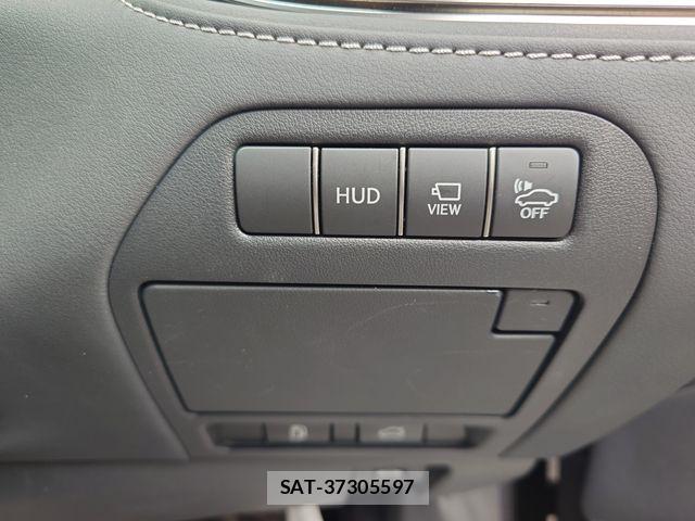 Lexus LS 2017-12 6545551-19