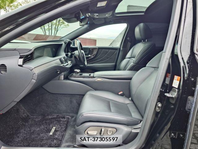 Lexus LS 2017-12 6545551-21