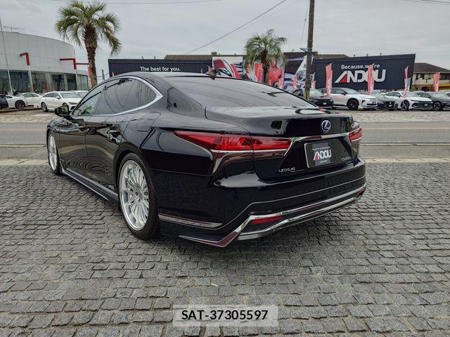 Lexus LS 2017-12 6545551-2
