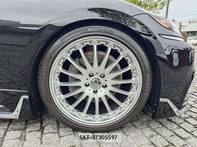 Lexus LS 2017-12 6545551-7