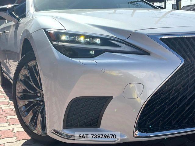 Lexus LS 2021-03 6612860-12