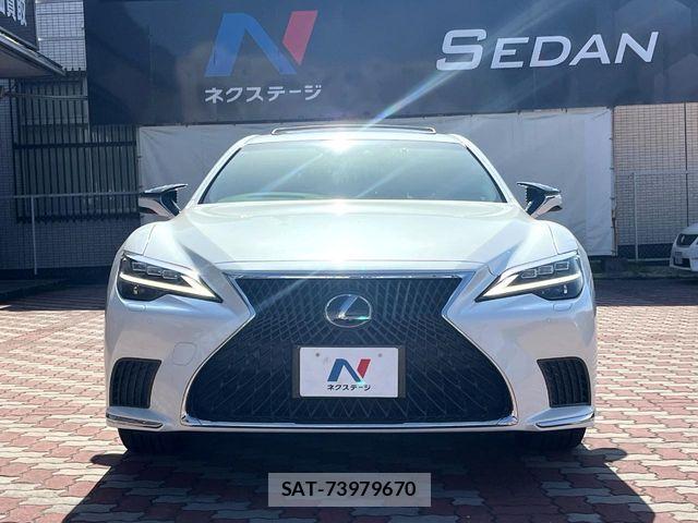 Lexus LS 2021-03 6612860-13