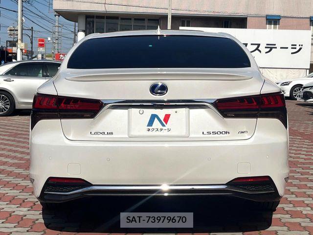Lexus LS 2021-03 6612860-14