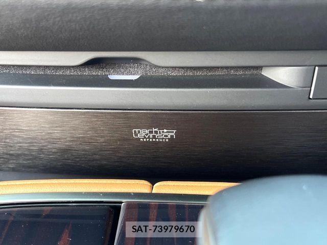 Lexus LS 2021-03 6612860-5