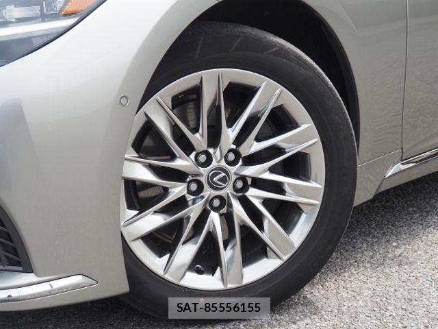Lexus LS 2023-06 6612862-8
