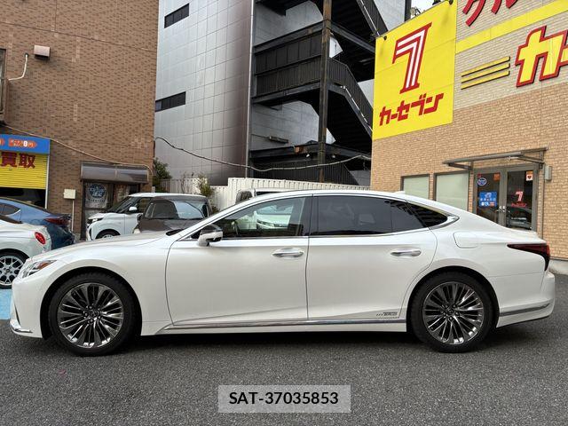 Lexus LS 2021-11 6612861-11