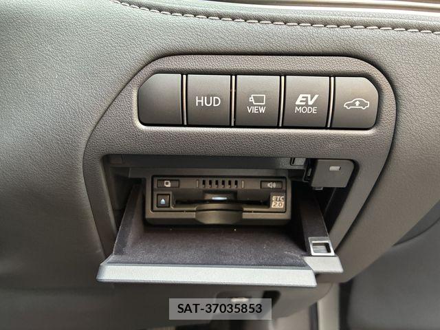 Lexus LS 2021-11 6612861-12
